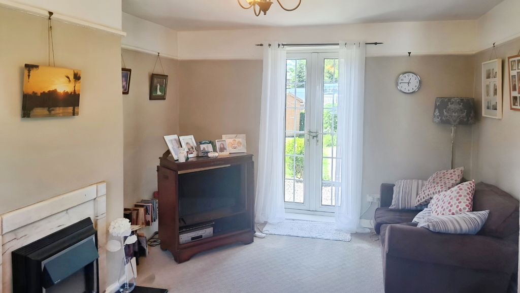 Property photo 2 of 5