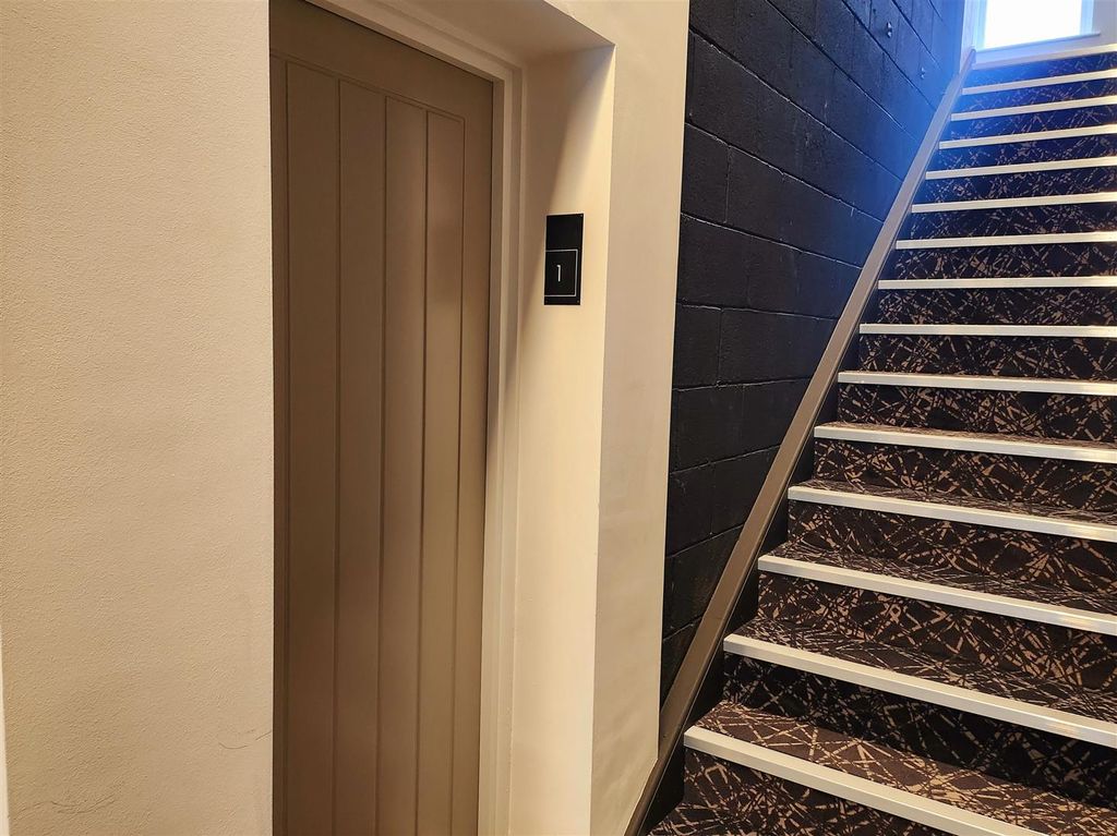 Property photo 2 of 11 2.Jpg