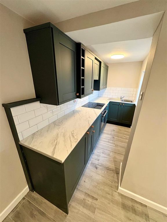 Property photo 2 of 10 Kitchen.Jpg