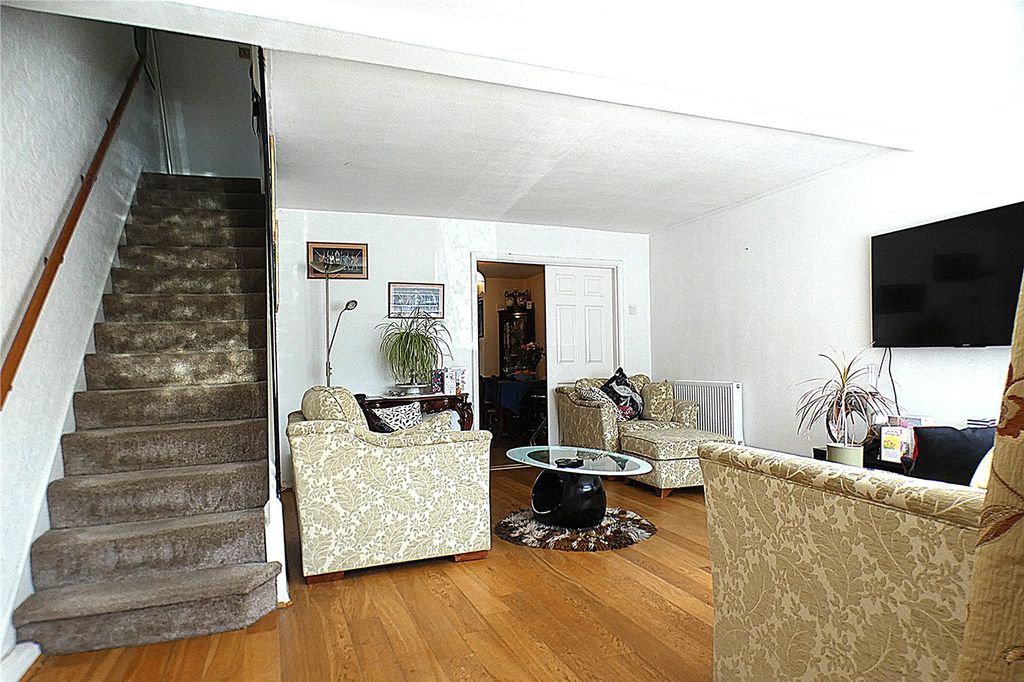 Property photo 2 of 19 Picture No. 04