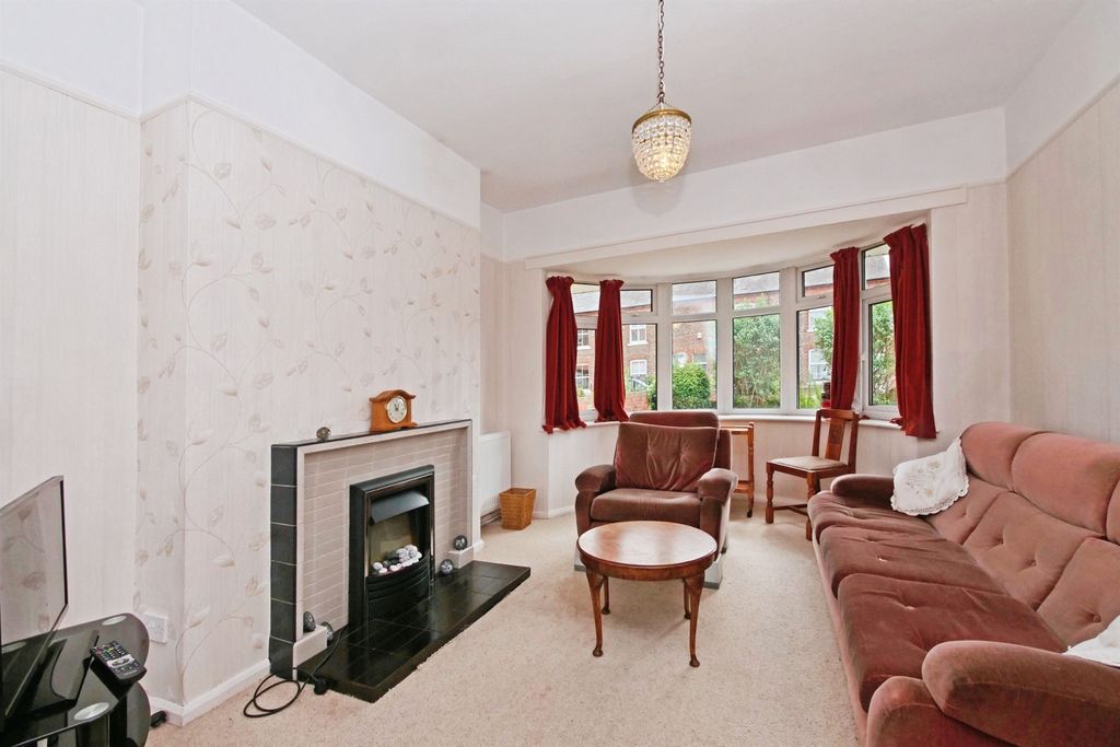 Property photo 3 of 17