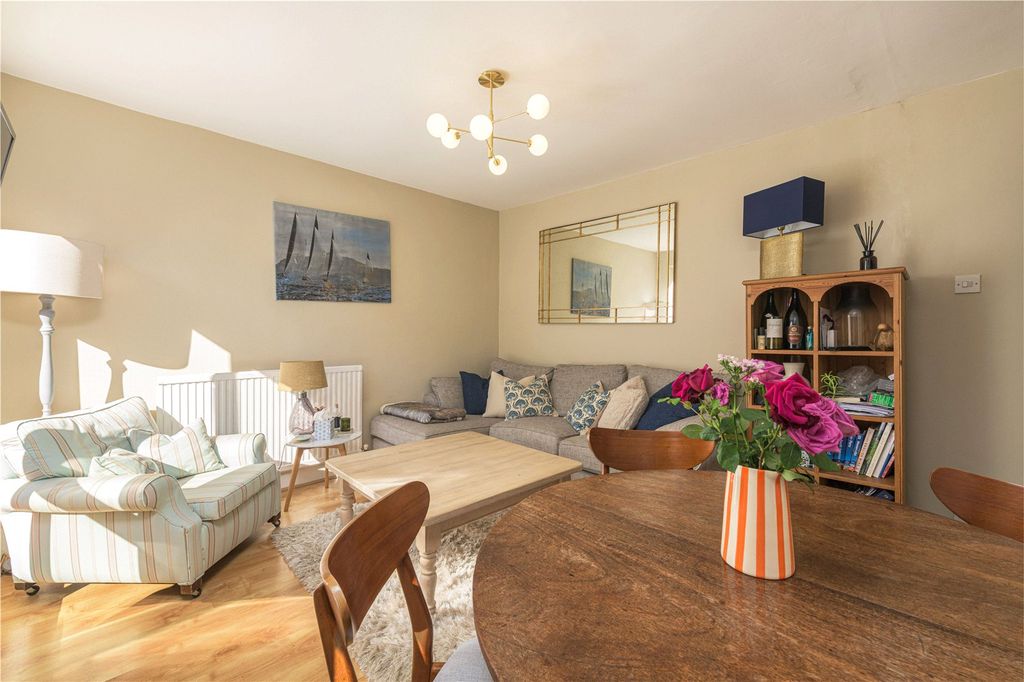 Property photo 2 of 9 Picture No. 08