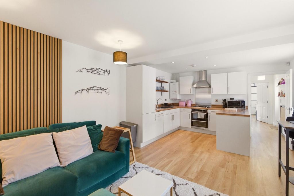 Property photo 1 of 13 Kitchen