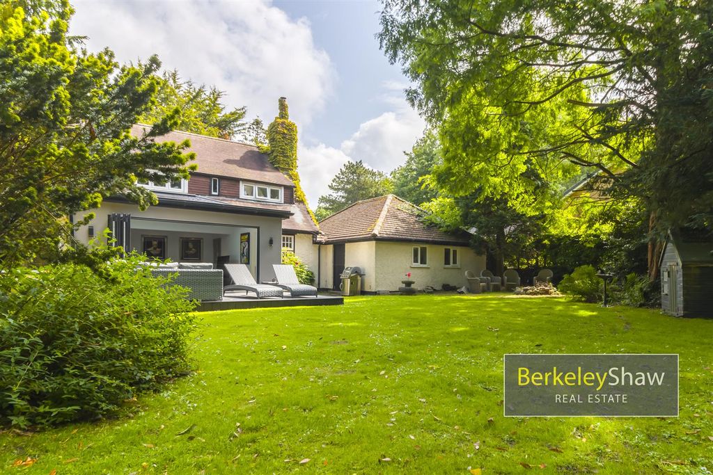 Property photo 1 of 36 Sycamore Avenue Crosby L23