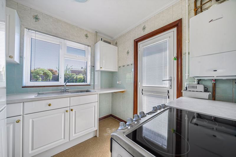 Property photo 3 of 16 Photo 6