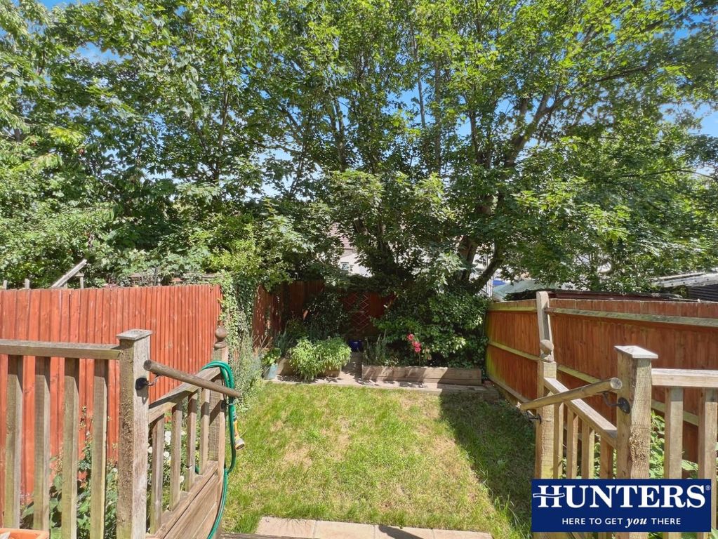 Property photo 2 of 21