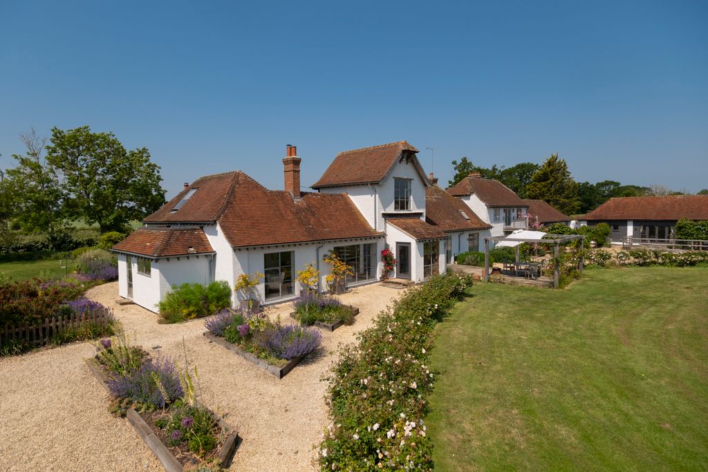 Property photo 1 of 34
