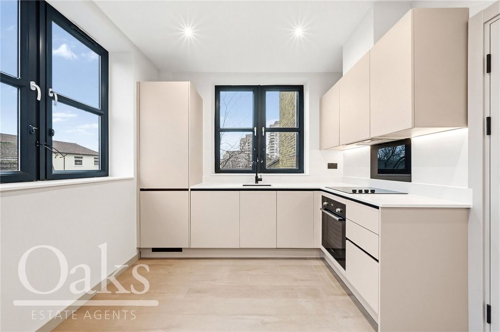 Property photo 3 of 11 Picture No. 08