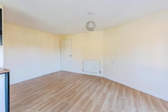 Property photo 3 of 16 Image