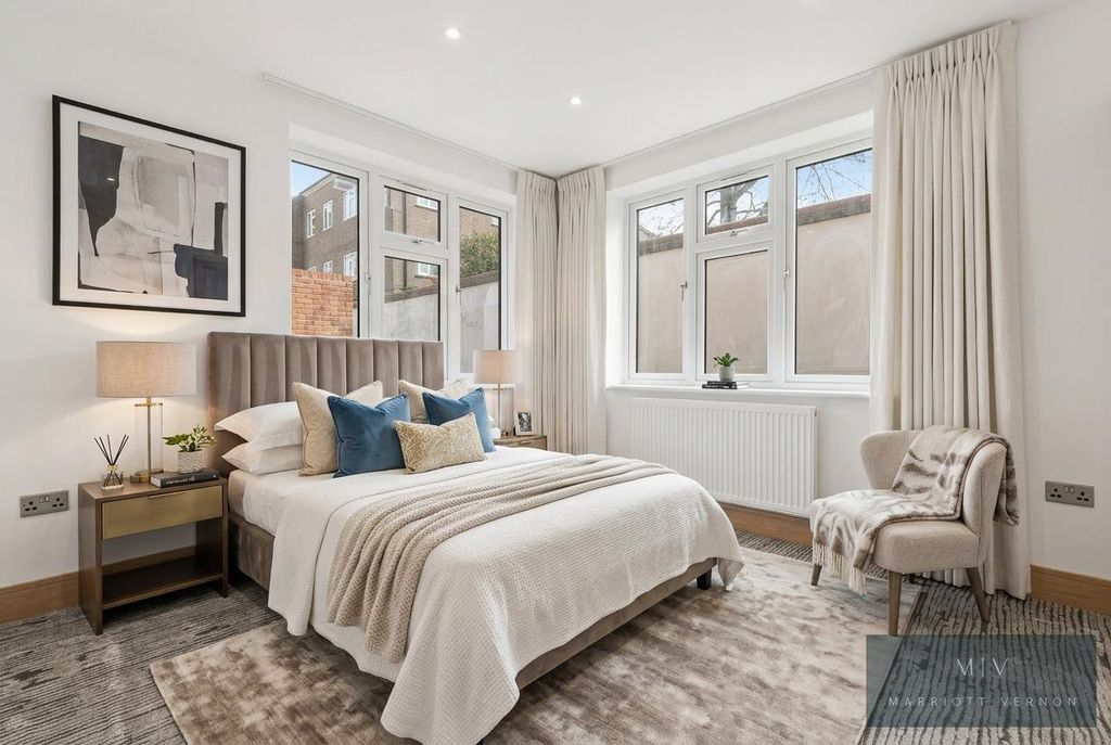 Property photo 2 of 9 19 Ashburton Bedroom 1.Png