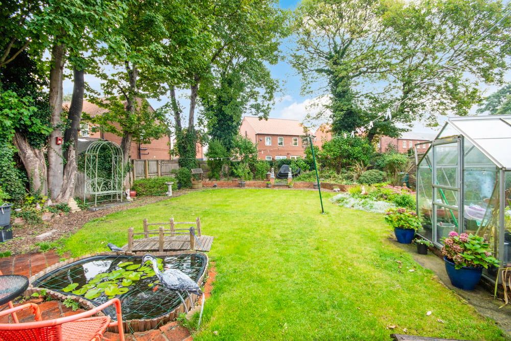 Property photo 2 of 30