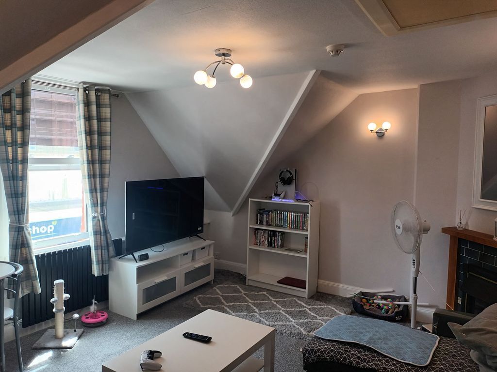 Property photo 3 of 10 Harb5968620260722-Interior-6-Z4Gg7Wipbafhtgmt.Jpg