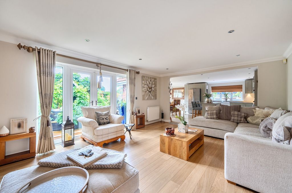Property photo 3 of 22 1479268-20-6A3285...