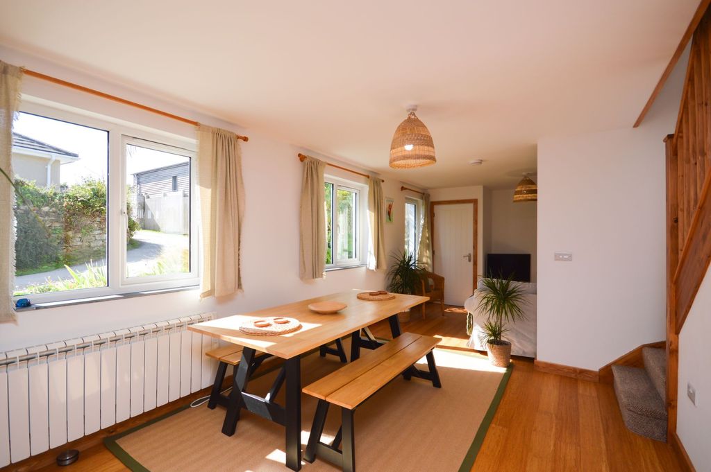 Property photo 3 of 12 Dining Room