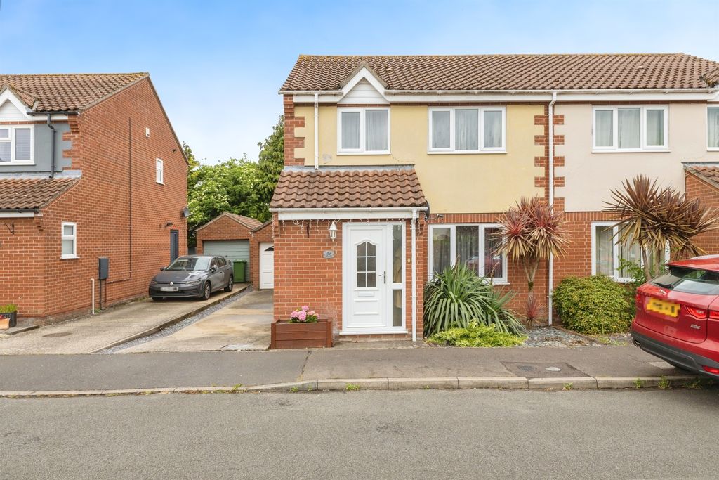 Property photo 1 of 17