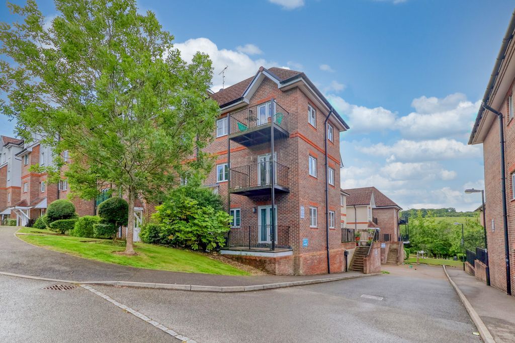 Property photo 1 of 10 Picture No. 27