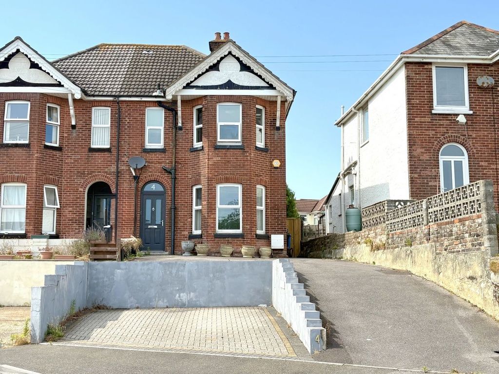 Property photo 1 of 25