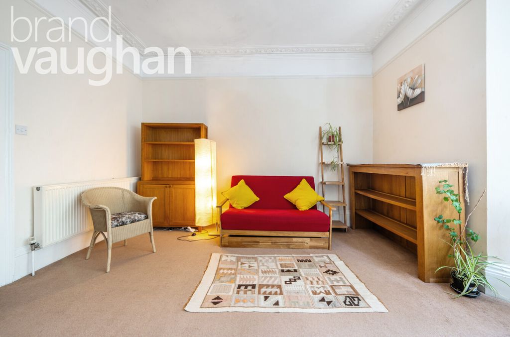 Property photo 3 of 7 Living Room