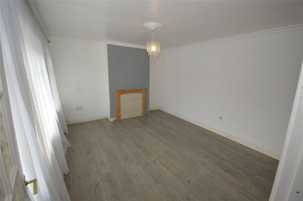 Property photo 2 of 9 Living Room