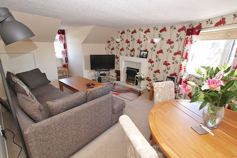 Property photo 2 of 11 Lounge Diner Photo 1