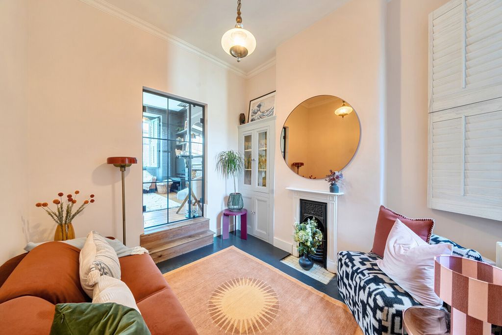 Property photo 2 of 22 1439223-13-69d51B...