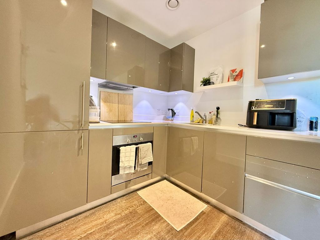 Property photo 3 of 12 Gallery