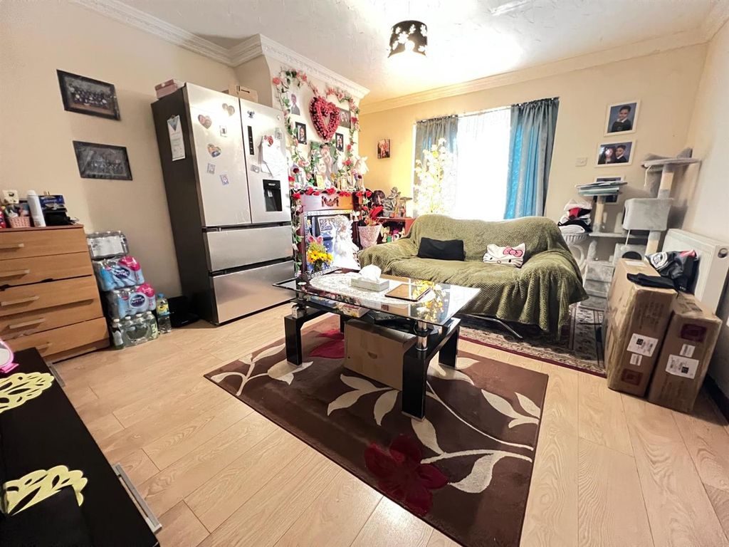 Property photo 3 of 12 03.Jpg