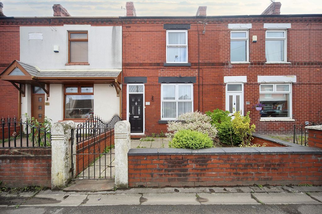 Property photo 1 of 17