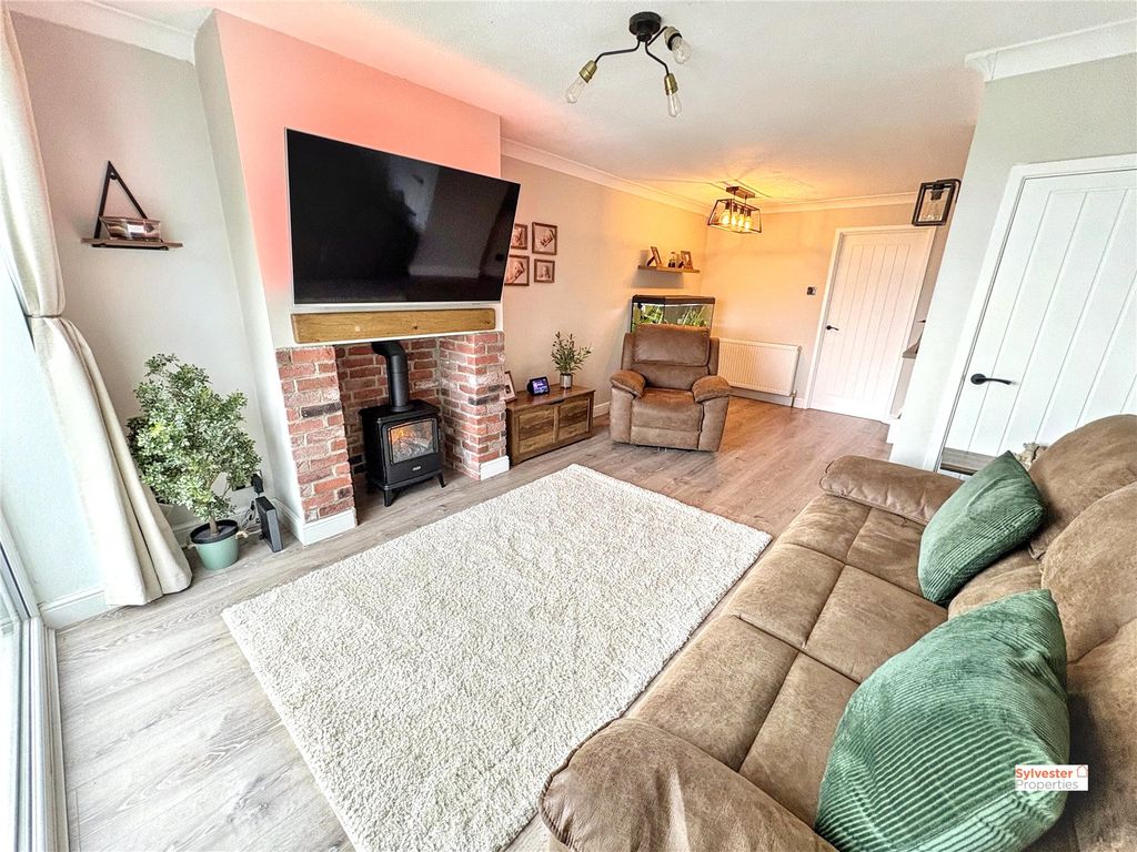 Property photo 3 of 24 Picture No. 13