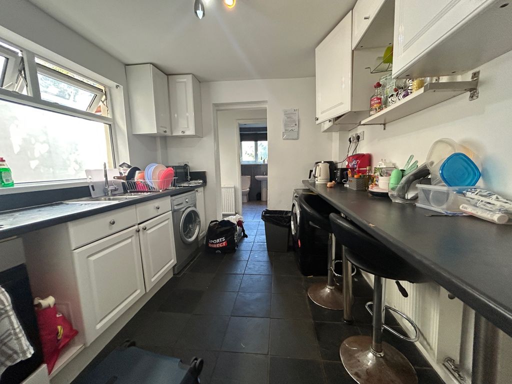 Property photo 2 of 10 A4Ed09A3-8722-4Ac7-B5F7-5Ead40Be745F