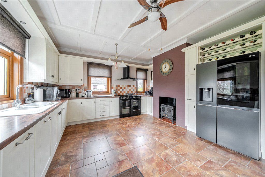 Property photo 3 of 17 Picture No. 11