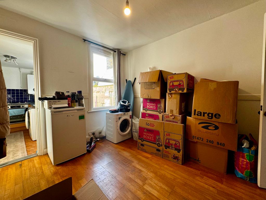 Property photo 3 of 9