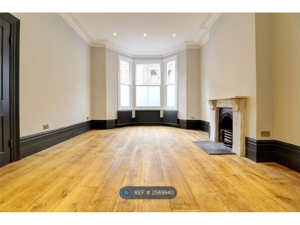 Property photo 2 of 32