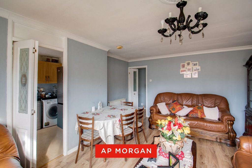 Property photo 3 of 13 Picture No. 14