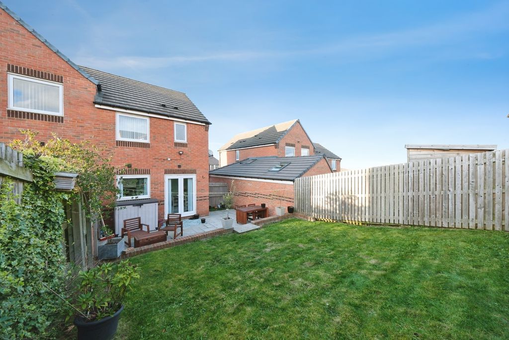 Property photo 3 of 16 Pbox-Img.Jpg