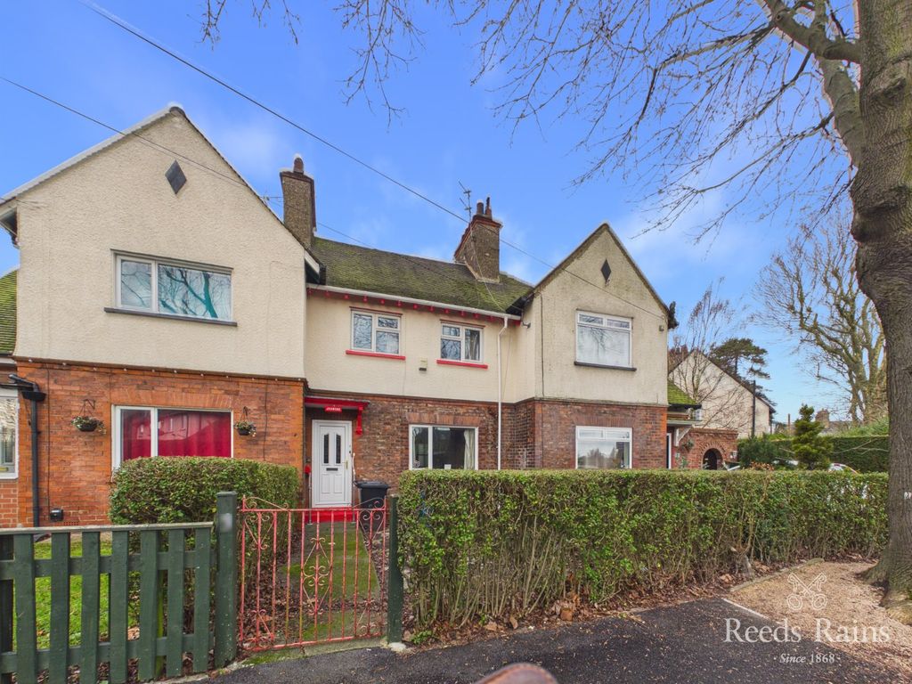 Property photo 1 of 16 Front Garden