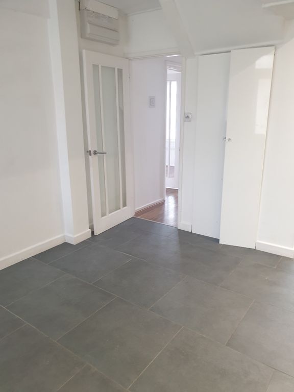 Property photo 2 of 32