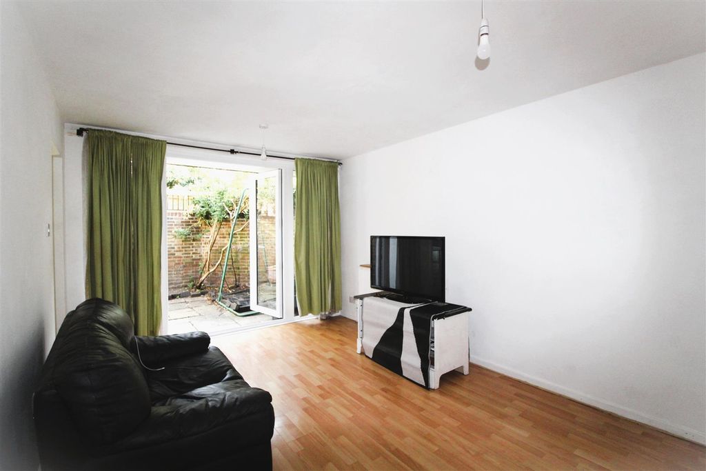 Property photo 3 of 6 Img_3932.Jpg