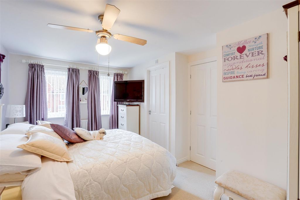 Property photo 3 of 23 2763.Jpg