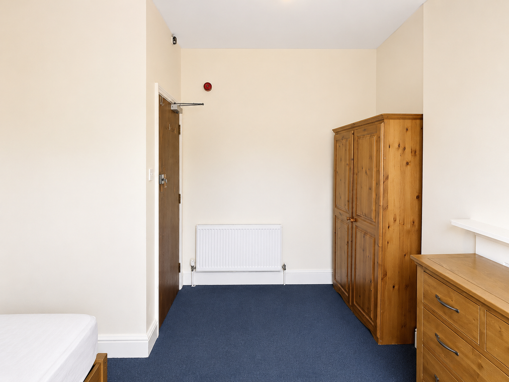 Property photo 3 of 4