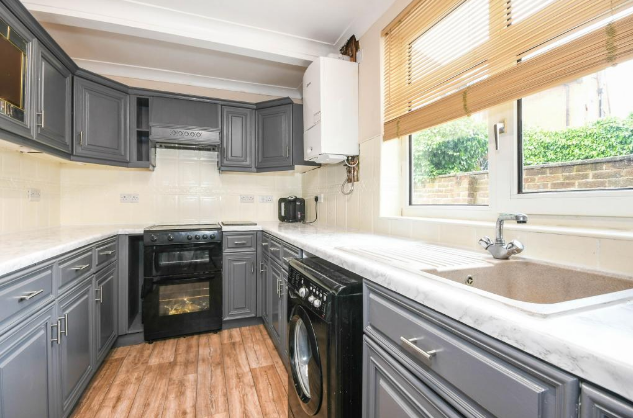 Property photo 3 of 9