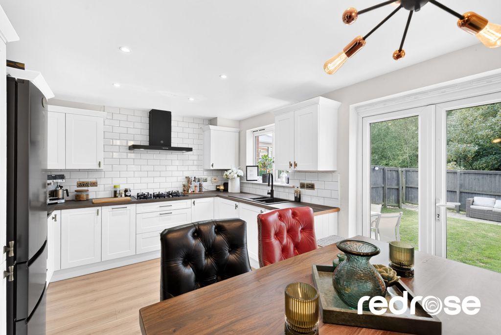 Property photo 1 of 25 Web_79 Sunningdale Dr-13-2500Px