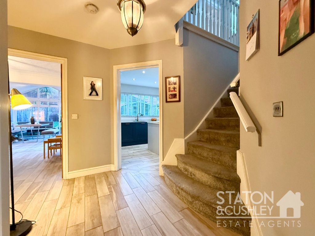 Property photo 2 of 34