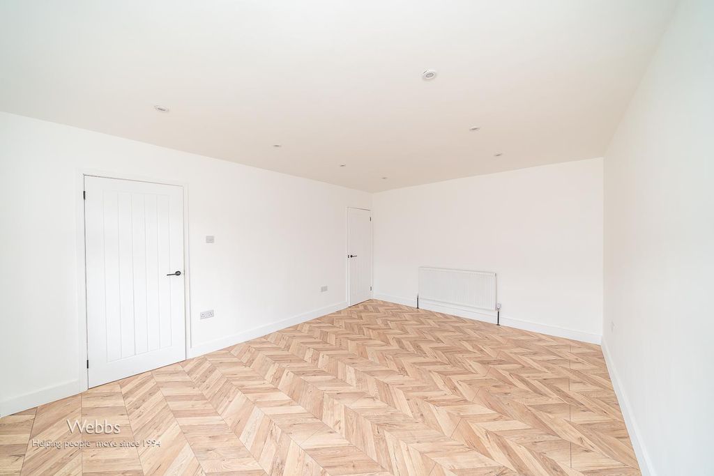 Property photo 3 of 24 Â© Webbs Estate Agents Â© (73 Of 123).Jpg