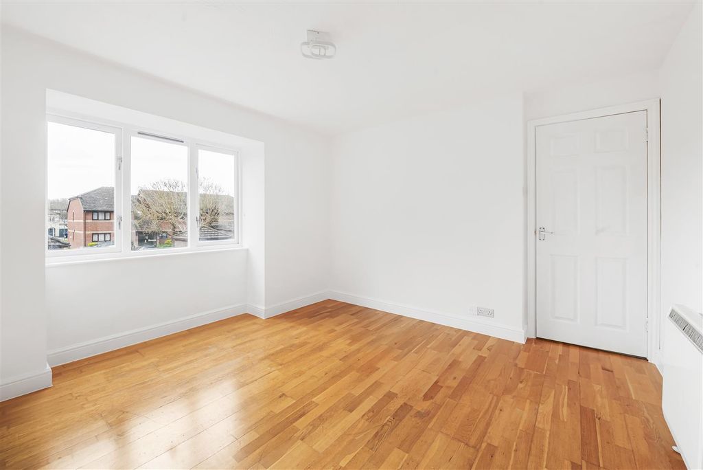 Property photo 2 of 9 21_77638.Jpg