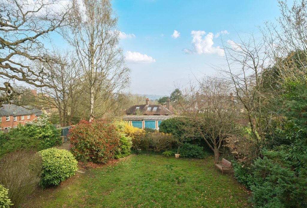 Property photo 3 of 11 1429594-3-69c1086...