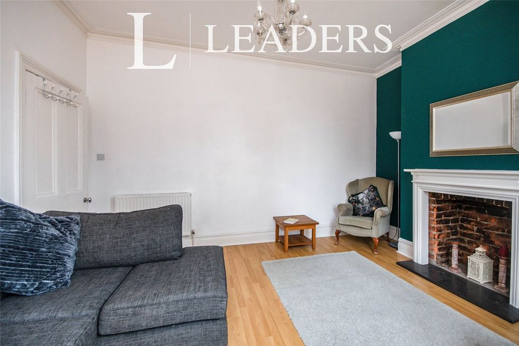 Property photo 2 of 10 Picture No. 08