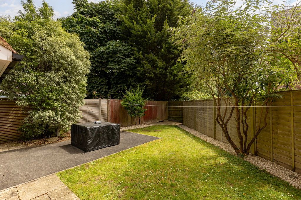 Property photo 3 of 23