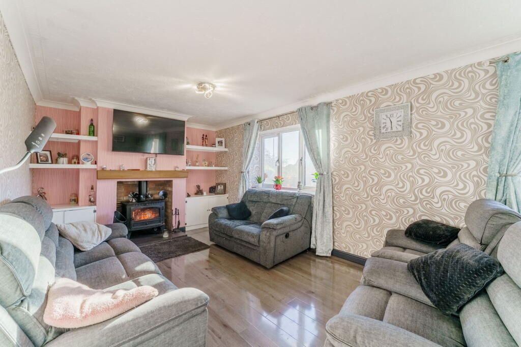 Property photo 2 of 29