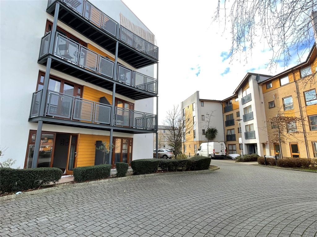 Property photo 1 of 10 Picture No. 20
